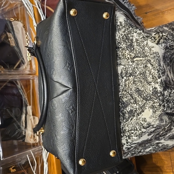 Louis Vuitton Monogram Empreinte V Tote MM Noir - Like New - Picture 17 of 17
